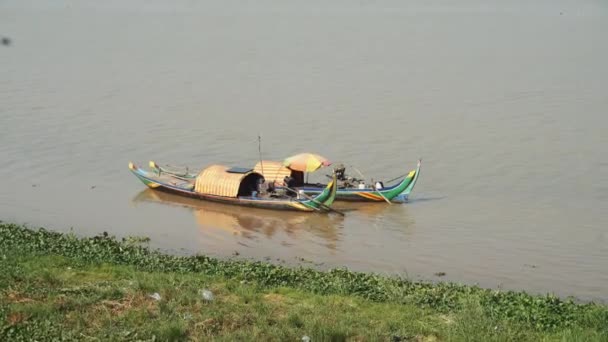 Pemandangan sungai di Kamboja, Phnom Penh — Stok Video