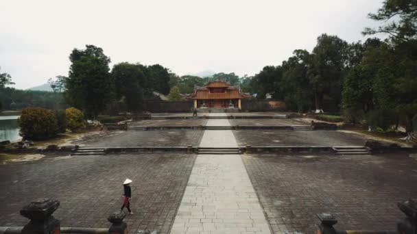 Hue, Vietnam: Tomba del Vietnam dell'Imperatore In Hue Patrimonio dell'Unesco — Video Stock