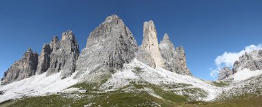 Lavaredo üç Cime Güney tarafında Milli Parkı Sexten Dolomites (İtalya üzerinde panoramik)