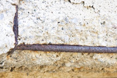 Bozuk beton takviye çubukları paslanma tarafından neden