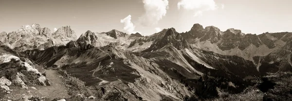 Dolomites - Trentino Alto Adige (İtalya) — Stok fotoğraf