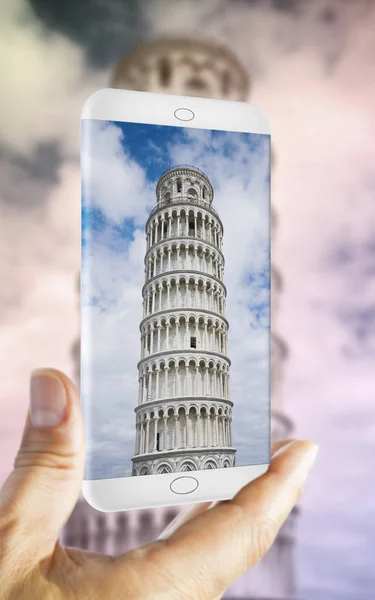 Hand holding a smartphone with the famous Leaning Tower (Italy - — Stock Photo, Image