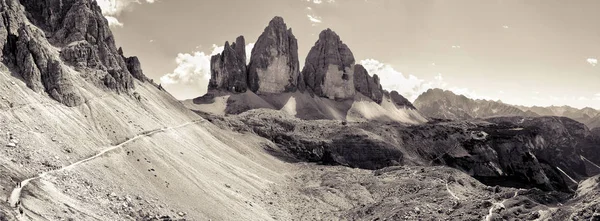 Ulusal Par lavaredo üç Cime Panoramik görünümü — Stok fotoğraf