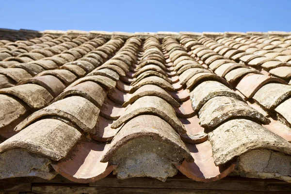 Old traditional terracotta roof covering — Stock Photo, Image