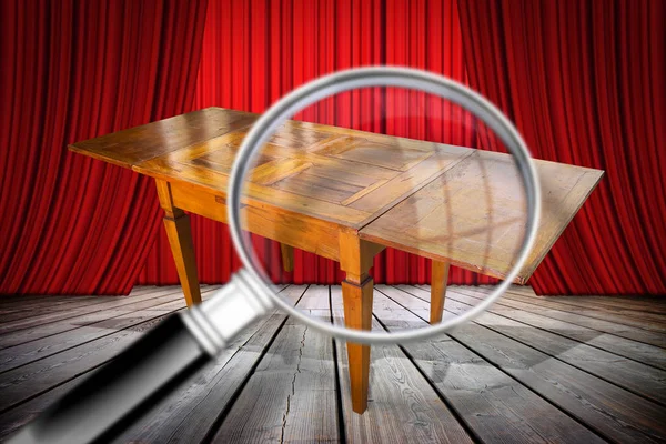 Detail of an antique wooden italian furniture just restored. Con — Stock Image Detail of an antique wooden italian furniture just restored. Con Royalty Free Stock Photos