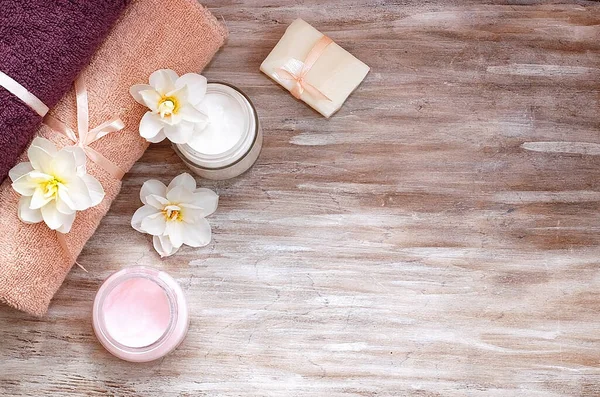 Flores Lado Cosméticos Orgânicos Naturais Toalhas Rosto Velas Cuidados Com — Fotografia de Stock