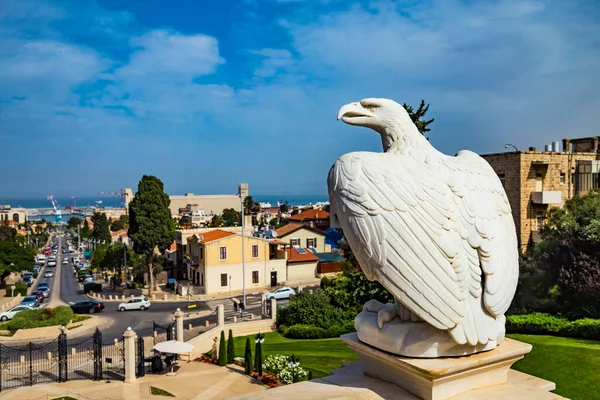 Haifa Israel October 2018 Eagle Statue Bahai Gardens Haifa Israel — Stock Photo, Image