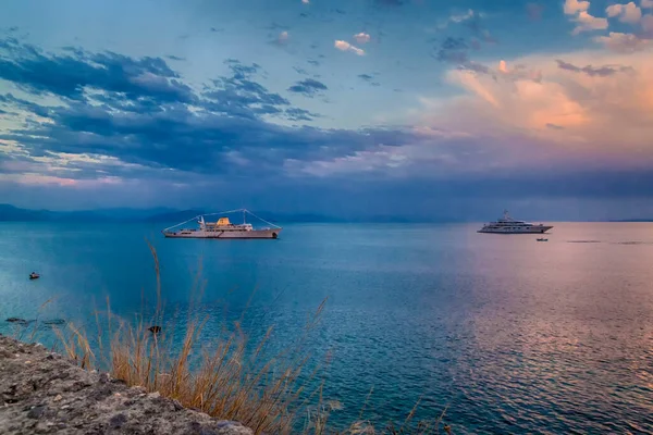 View Sea Cruise Ship Sunset Fortress Corfu Island Greece Dramatic — Stock Photo, Image