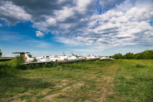 Volchansk Ucrania Junio 2020 Aviones Antiguos Aero Delfin Cementerio Aviones — Foto de Stock