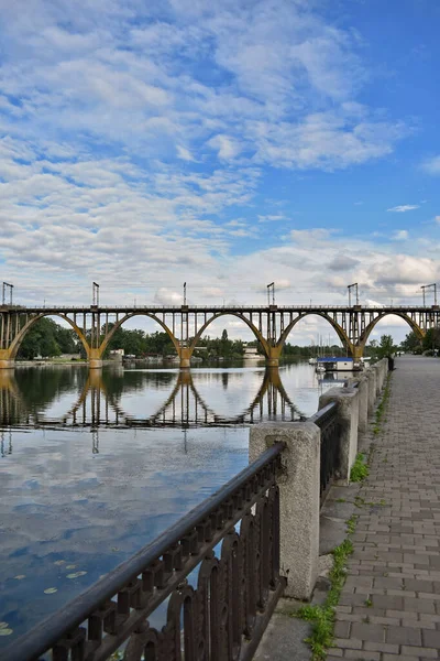 Brug Rivier Dnipro — Stockfoto