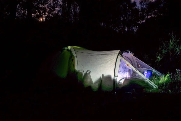 Tenda Nella Foresta Notte — Foto Stock