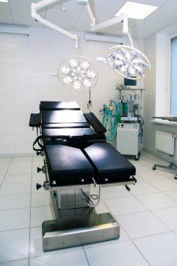 Estetik ameliyat için ameliyat masası