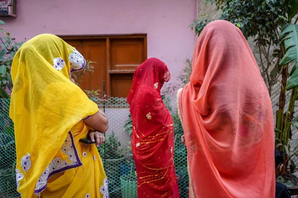 Nueva Delhi Delhi India Junio 2020 Grupo Mujeres Rajasthani Vestidas — Foto de Stock