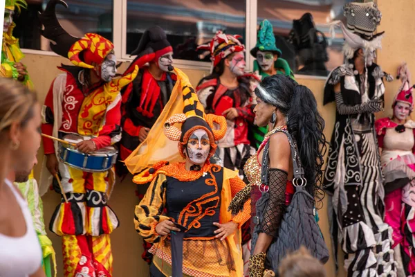 Havana Cuba 2015 Colorful Stilt Walkers Performing International Festival Dance — 스톡 사진