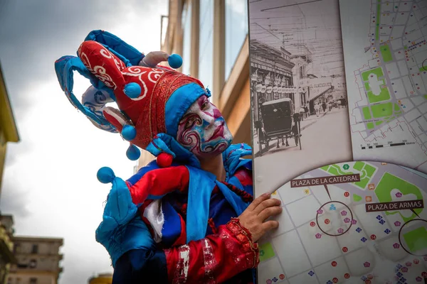 Havane Cuba 2015 Promeneur Échasses Coloré Posant Lors Festival International Image En Vente