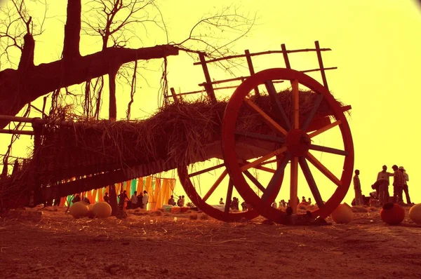 Bullock Cart Vagonu Saman Taşır