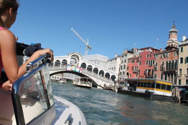 Venedik. İtalya. İtalya Kültürü. İtalya 'nın manzarası ve doğası. Deniz. Güneş..