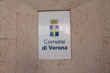 Verona. İtalya. İtalya Kültürü. İtalya 'nın manzarası ve doğası. Deniz. Güneş..