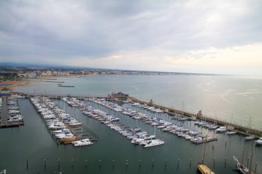 San Marino 'da. İtalya. İtalya Kültürü. İtalya 'nın manzarası ve doğası. Güneş..