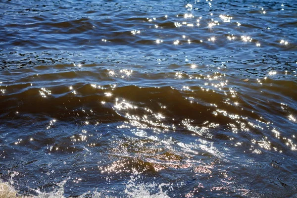 Die Sonne Glitzert Blauen Wasser Abstrakter Hintergrund Mit Platz Für — Stockfoto
