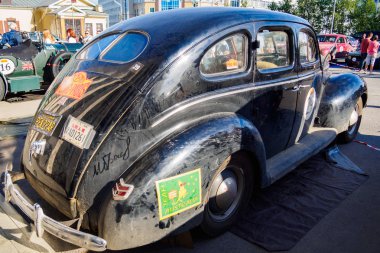 Ufa, Rusya, 22 Haziran 2019: 7. Ford Deluxe Fordor 1940 model bir Amerikan lüks otomobili.