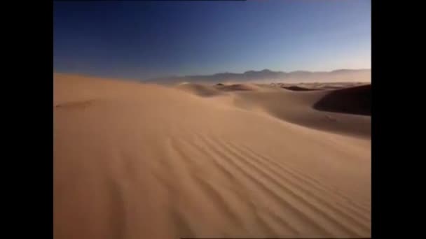Long Sandbar Desert Begins — Stock Video