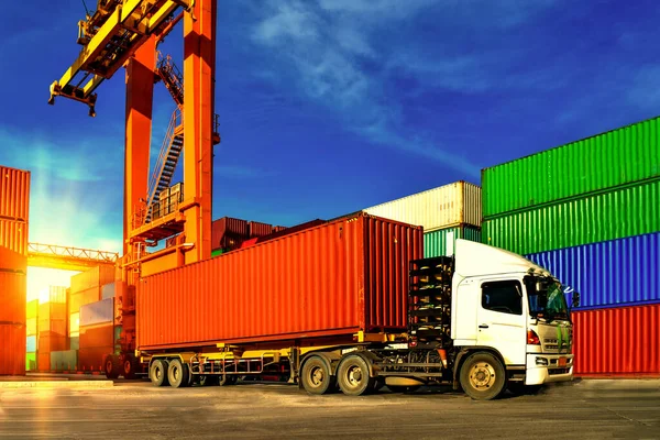 Movimentazione Container Camion Dei Container Prende Container Nel Cortile Logistica — Foto Stock