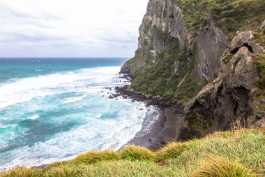 Seongsan Ilchulbong güzel volkan adası Jeju 'nun doğusundaki Güney Kore Asya' dan yükseliyor.