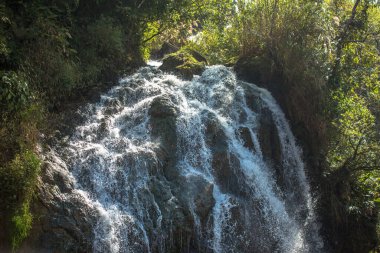 Sapa Sapa Vietnam Hindiçin Asya 'daki Kedi Köyü' nde ünlü turist şelalesi.