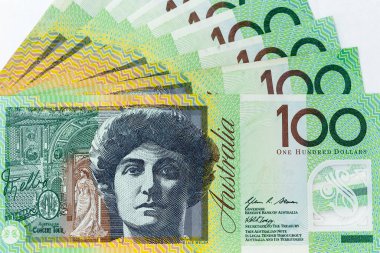 Para banknotları çeşitli banknotlar halinde Avustralya dolarına yayıldı