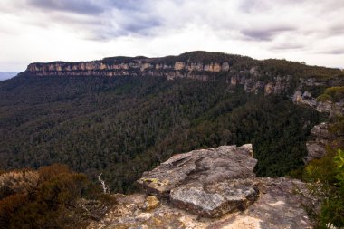 Katoomba Mavi Dağ Gayri resmi gözcü Cliff Drive, Glenraphael Yolu boyunca