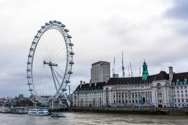 Das London Eye Oder Millennium Wheel Ist Ein Freitragendes Beobachtungsrad — Stockfoto