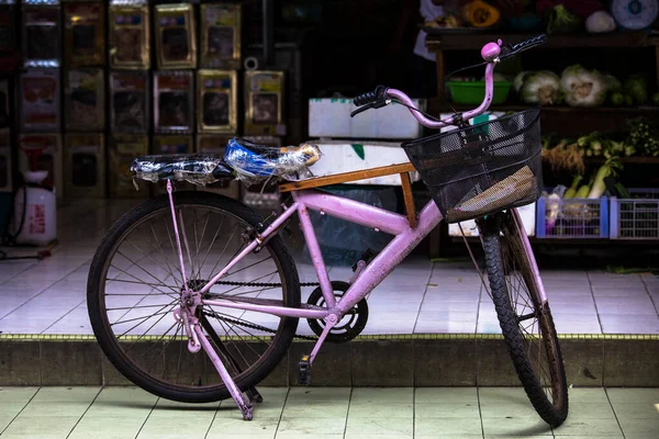 Bicicleta Transporte Duas Rodas Baixa Velocidade Torno Cidade Foto Pulau — Fotografia de Stock