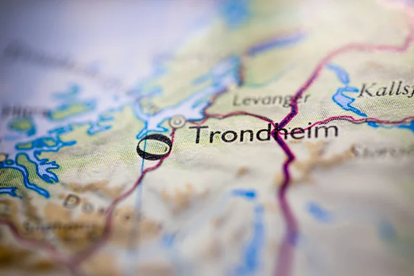 Profondità Campo Ridotta Focus Sulla Posizione Geografica Della Città Trondheim — Foto Stock