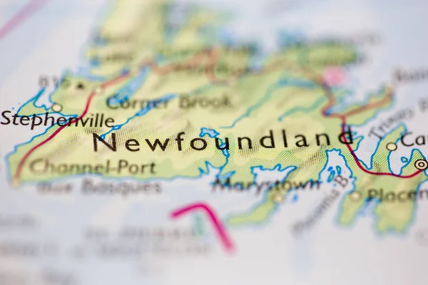 Sığ alan derinliği Newfoundland Kanada Amerika kıtasının atlas üzerindeki coğrafi haritasına odaklanır.