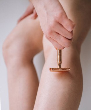 Kadın güvenliği Tıraş bıçağı gül sarısı