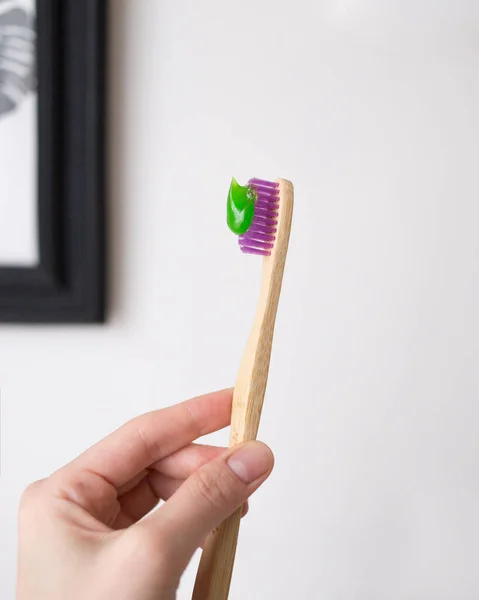 Pink Bamboo Toothbrush Green Toothpaste — Stock Photo, Image