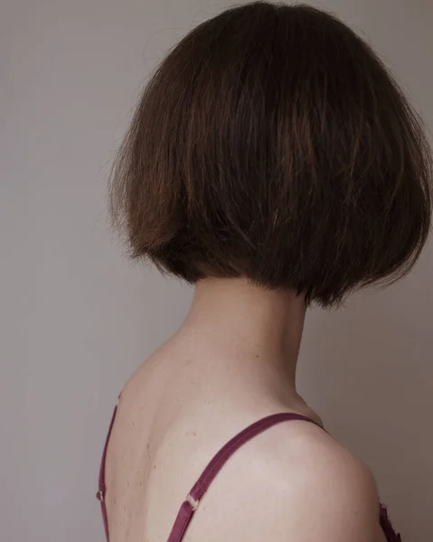 Kobieta Powrotem Włosami — Zdjęcie stockowe