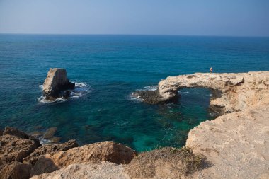 Köprü aşk ya da sevgi köprüsü en güzel turistik Ayia Napa, Kıbrıs'ta yer almaktadır.