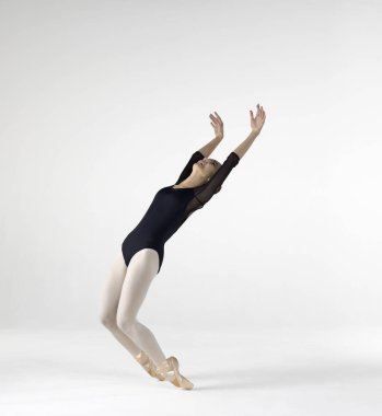 Balerin renkli arka plan ile