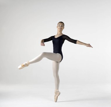 Balerin renkli arka plan ile