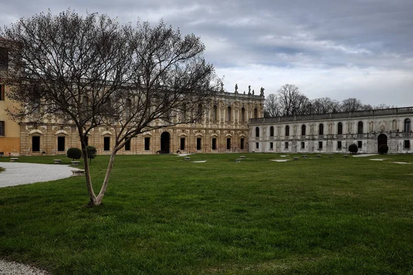 Πάρκο Της Μια Αρχαία Βίλα — Φωτογραφία Αρχείου