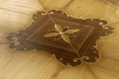 Doku kakma ahşap üzerine