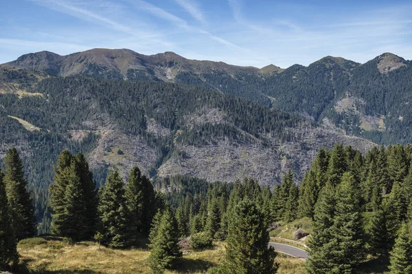 Berglandschap Met Blauwe Lucht — Stockfoto