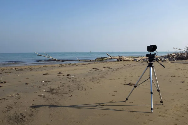 Spiaggia Invernale Con Videocamera — Foto Stock