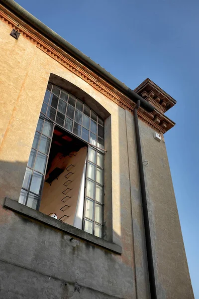 Vieille Fenêtre Fer Ancien Bâtiment — Photo