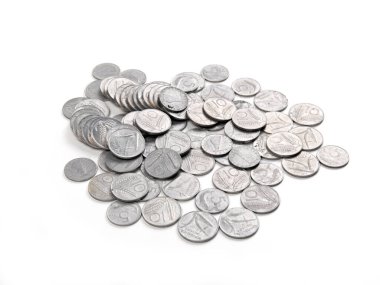 Beyaz zemin üzerinde eski lira sikkeler set