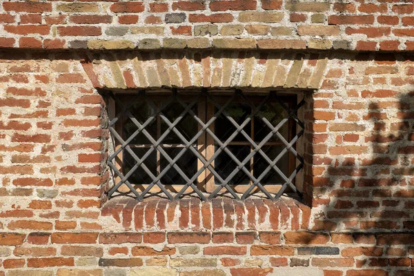 Texturierte Steinmauer Mit Fenster Einer Alten Burg — Stockfoto