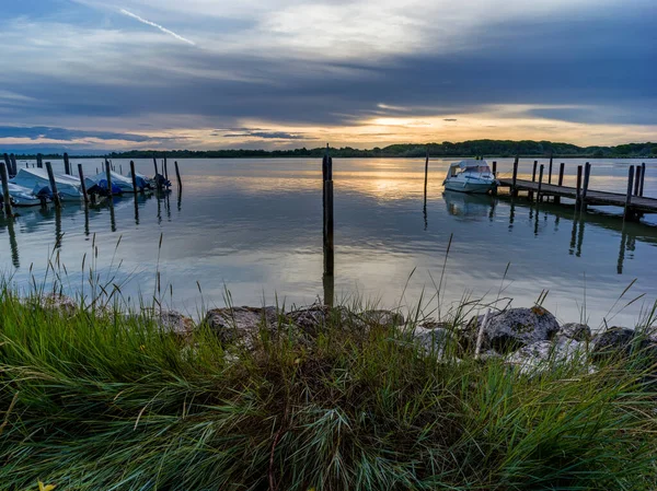 Lagunenlandschaft Morgengrauen Mit Warmen Farben — Stockfoto