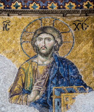 İSTANBUL, TURKEY - 23 Nisan 2016; Ayasofya eski bir Rum Ortodoks Hıristiyan ataerkil bazilikası (kilise), daha sonra bir imparatorluk camisi ve şimdi de İstanbul, Türkiye 'de bir müze..
